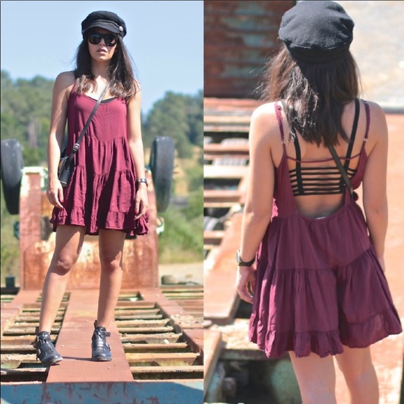 Brandy Melville Ditzy Floral Ruffle Low Back Dress - Picture 14 of 16